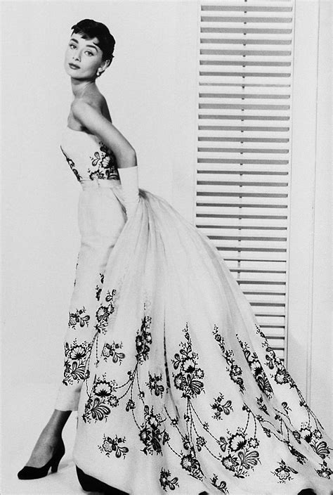 audrey hepburn dress givenchy sabrina|Audrey Hepburn 1954 oscar dress.